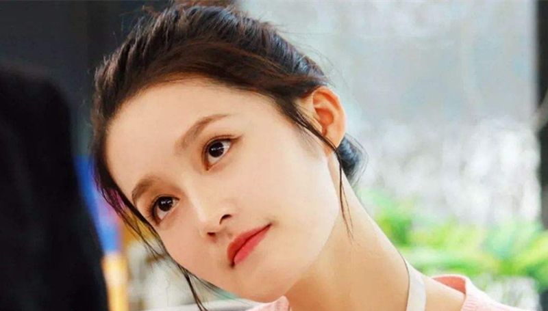  『黄景瑜』国产版《太阳的后裔》定妆发布，看到女主是她，网友就放心了