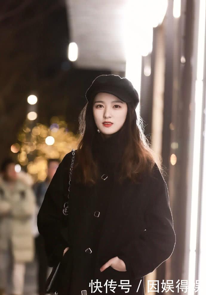 精致■街拍:精致小姐姐的穿衣风格,是否是你心中女神的样子?