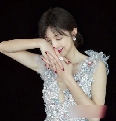 张俪短发发型,适合广大妹子们平时梳理的发型!