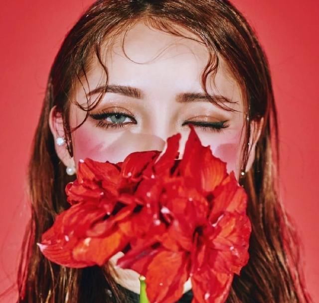 「UFO」美妆护肤UFO丨连pony高手都不得不爱的“勃艮第妆”打开新微熏方式!