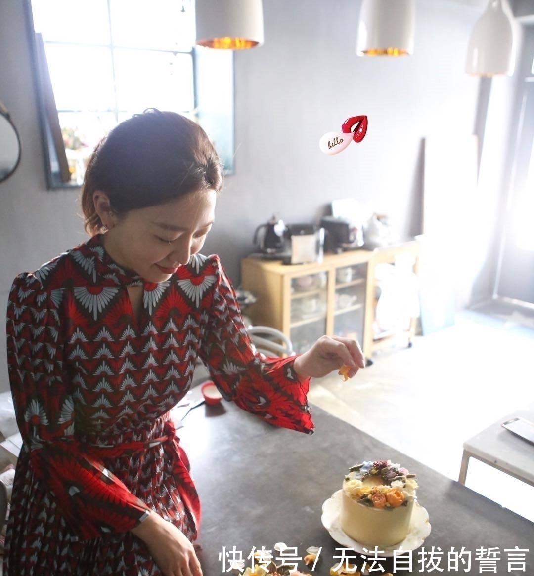 『制作』她做的鲜花蛋糕太撩人,看完后全世界都惊艳了!
