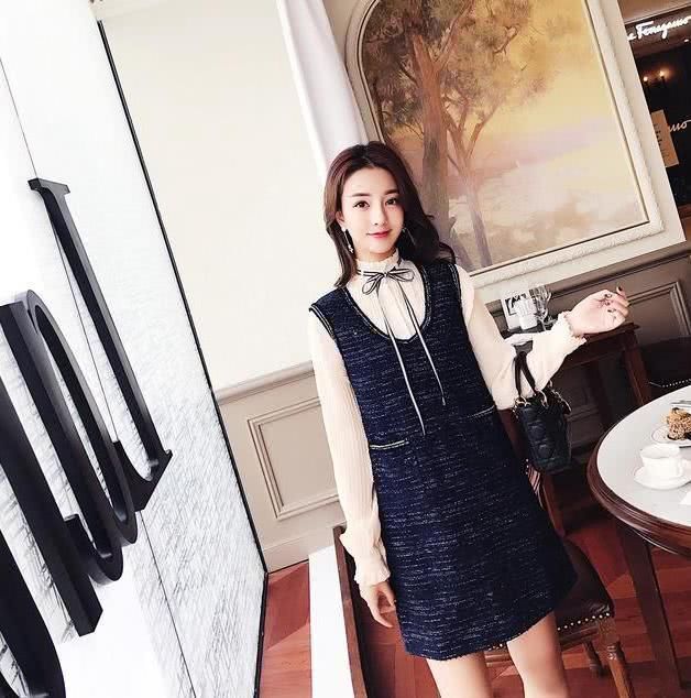 名媛气质两件套装裙，比连衣裙洋气几十倍，妩媚撩人甭提多美了