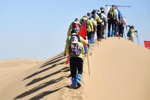 「迎风面」为什么在沙漠里迷路了不能走直线越直走越迷糊,应该这样走