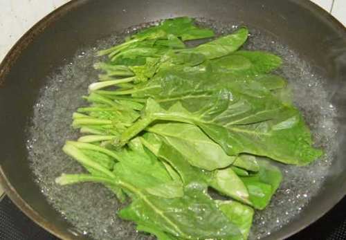 炒什么菜需要焯水 t01812521a826cedb08.jpg