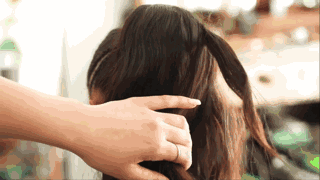 夏天就该扎这样高马尾，不仅能瘦脸更显年轻活力！