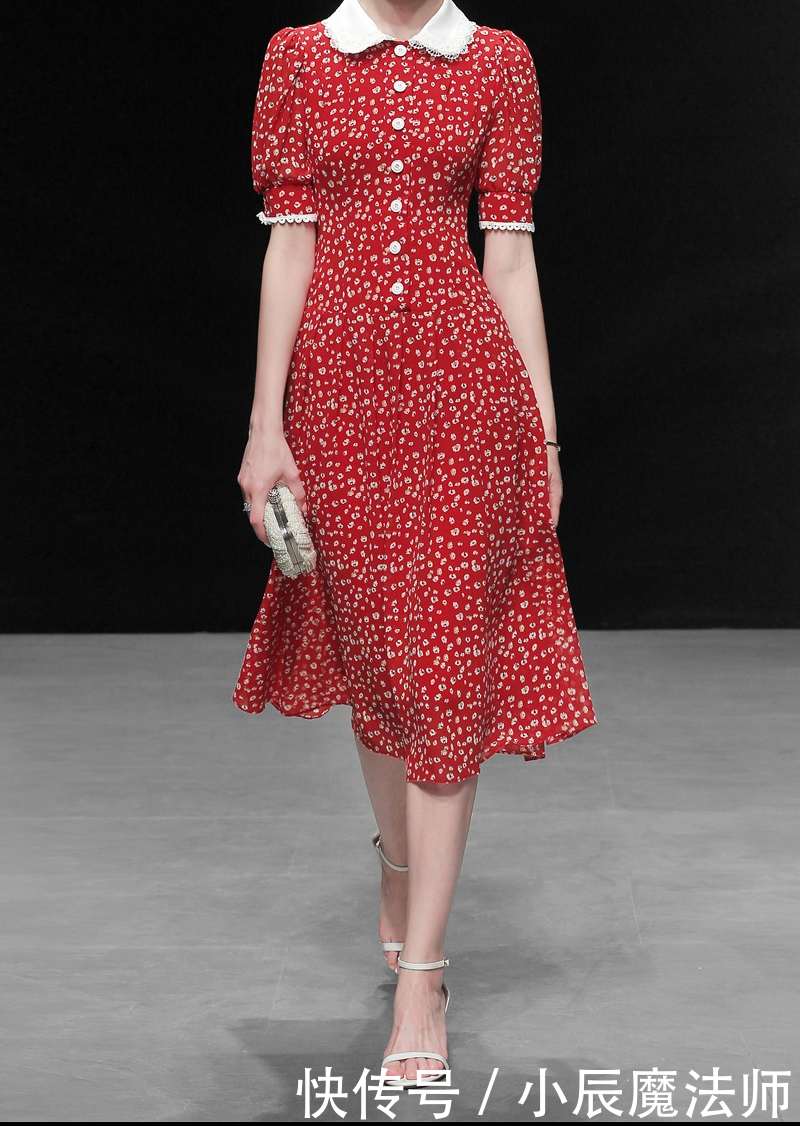  『复古方领』高级又时髦，照着穿回头率200%！