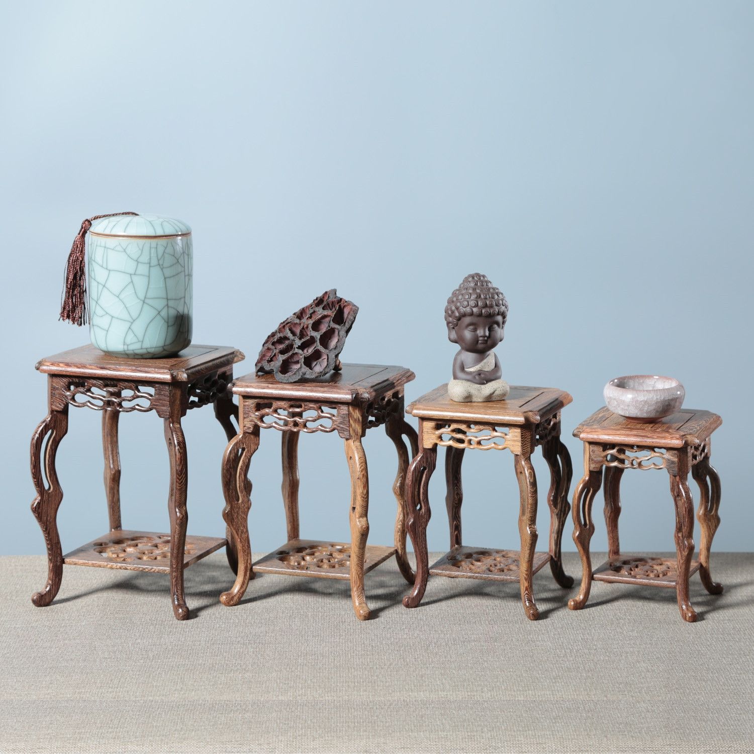 等我有钱了,一定学学文化人摆鸡翅木、红木摆件,复古大气显格调