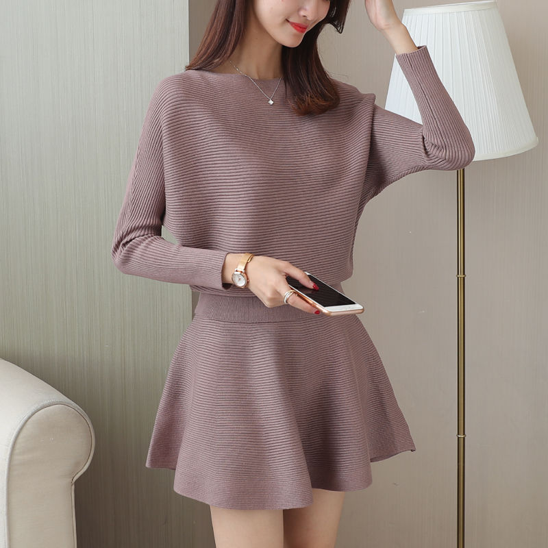 姐姐来我家，身上穿的裙子真洋气，凸显小蛮腰，赶紧给老婆买两件