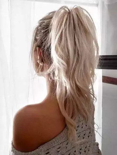 好看的发型梳起来，就是这两种，适合任何脸型!