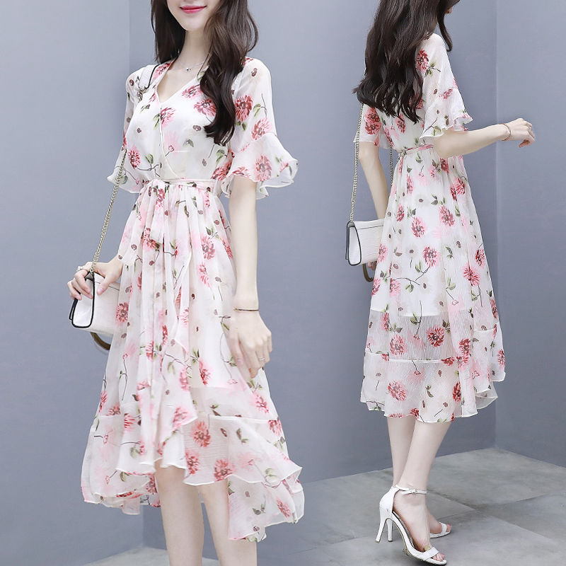 别再穿掉档次的衣服，新出一种:“初恋裙”，上身美得惊艳所有人