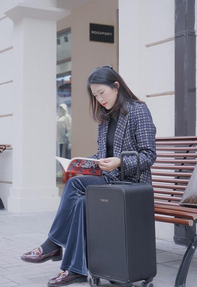  #腿部线条#女人永远不嫌鞋多，但这6双鞋是必备款，春季穿搭不重样