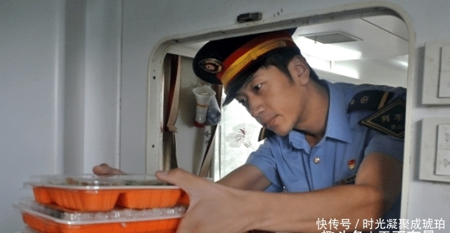 一趟火车多达几千人，为何却连几十份盒饭都很难卖出？原因有3点