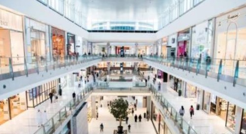 全球第一大的购物中心,位于迪拜,出口众多经常导致游客迷路!