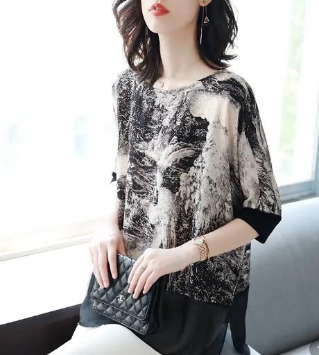  #适合#有一种女人味，叫“稠李刺绣衫”，适合上身胖的女人，显瘦又动人