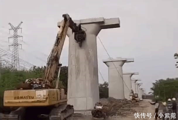 实拍高铁桥墩检验不合格, 被挖掘机直接推倒, 几百万就没有了
