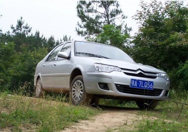 9年陪伴，2次进藏，小爱征服川藏线