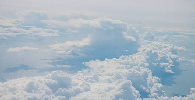 盛夏的北欧是什么颜色?