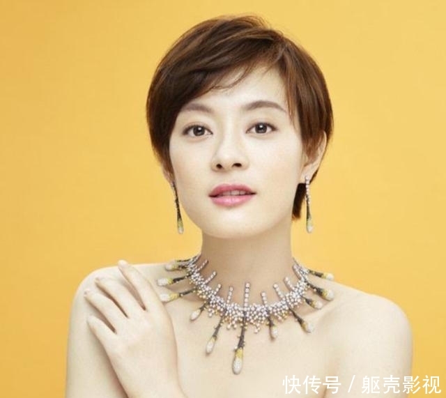  方形手■“手型”一般分为这5种！如若你是最后1种，戴手表、手镯都好看！