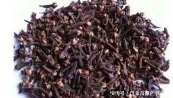 『玉米』第一次公开!诱鲫鱼最快的窝料配方,用了7年屡试不爽!