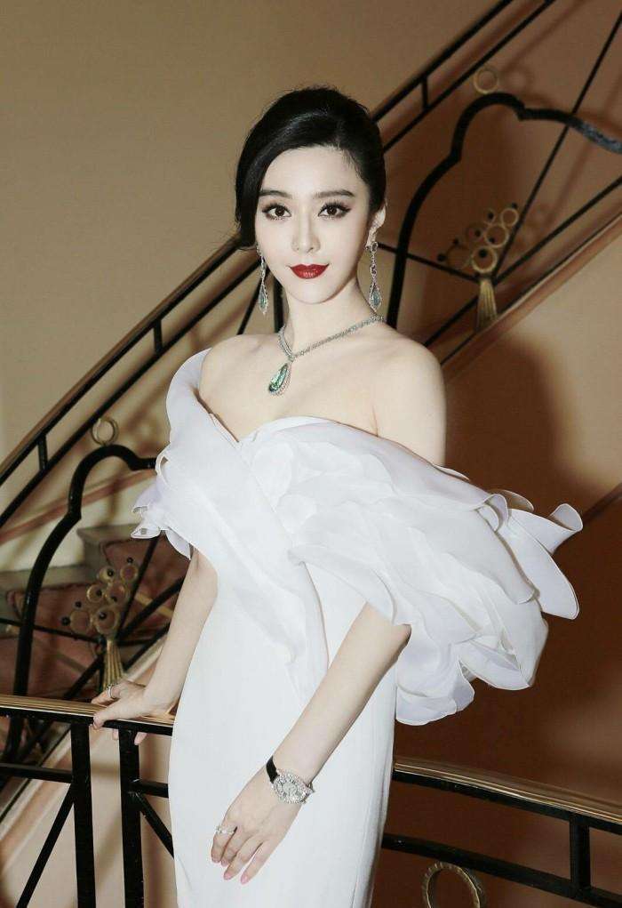 黄毅清爆猛料称范冰冰确已被铺, 看到说辞大家反倒不信了?