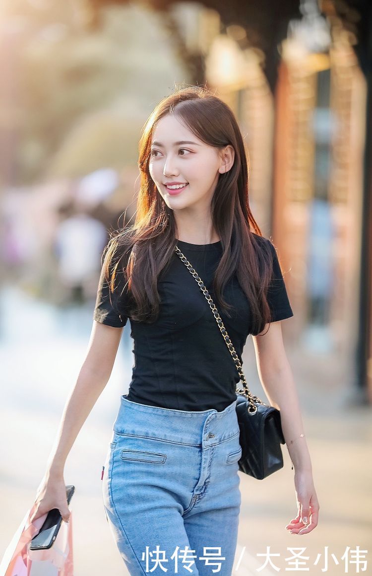 「彩礼」美女街拍:身高170cm,腿长120cm?小姐姐娶你花500万彩礼够不够?