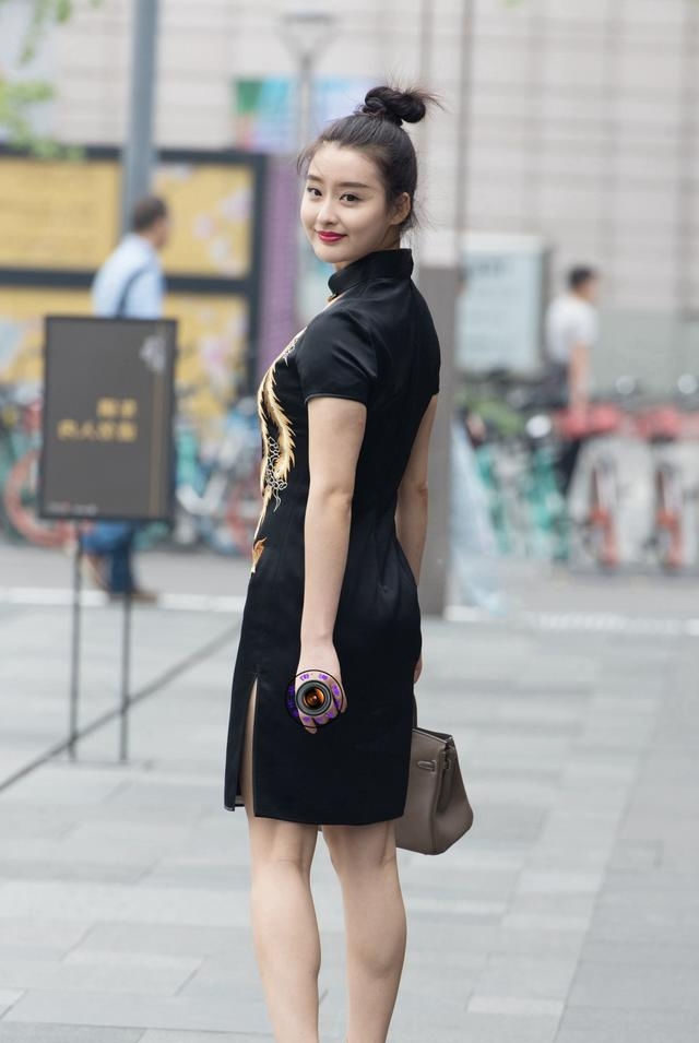  气质|既优雅又不失少女气质的套装,穿上时尚度爆棚哦!