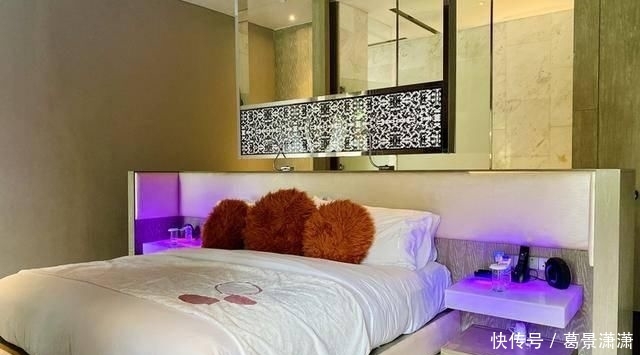 那一刻:在600多平的别墅房睡一晚是啥感觉?推开门那一刻就知道没白来