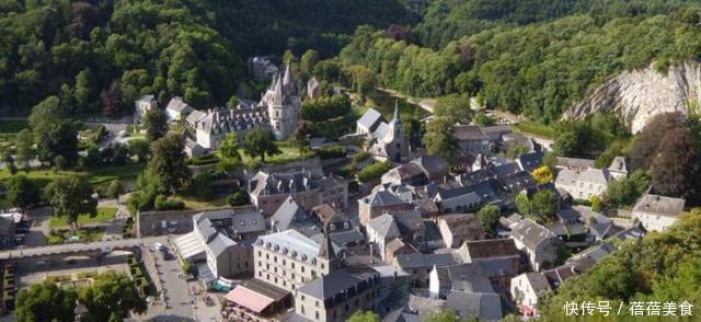 世界上人口最少的城市，注册人口32人，其中15人是当地政府官员！