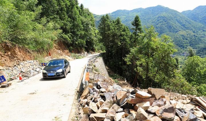 利奇马台风后，水库泄洪，第一次看见