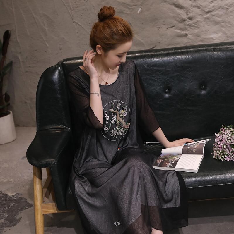 42岁老婆从不穿裙子，居然爱上了这棉麻裙，年轻洋气不像中年人