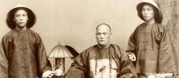  『分成』四川省被分成了4个行署区，1950年，省会成都如何安置