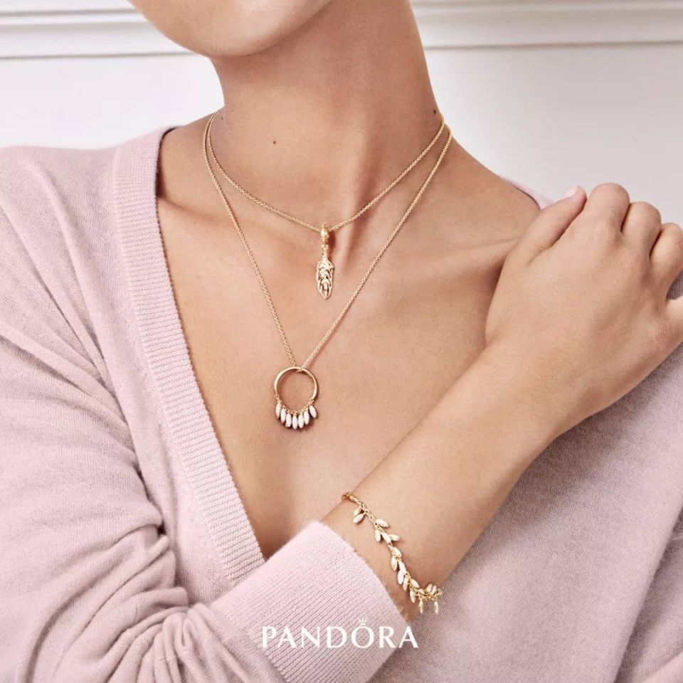 PANDORA的反差美学带你开启今秋首饰攻略!