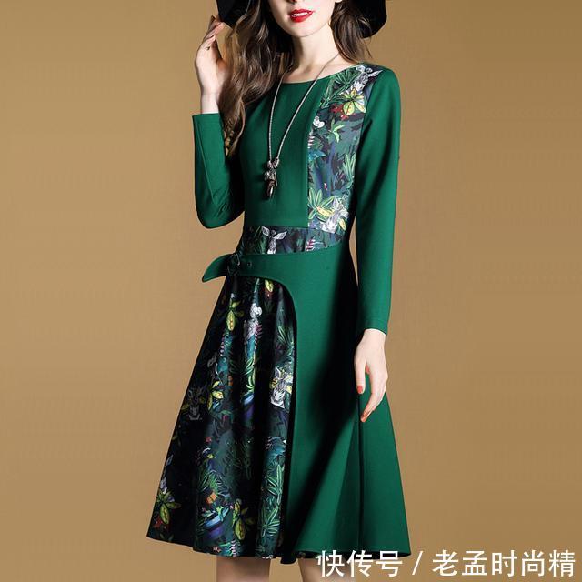 『时尚条纹初』时尚穿搭：女人一定穿连衣裙才性感可爱，奔三的女人穿上气质脱俗减龄又遮肉！