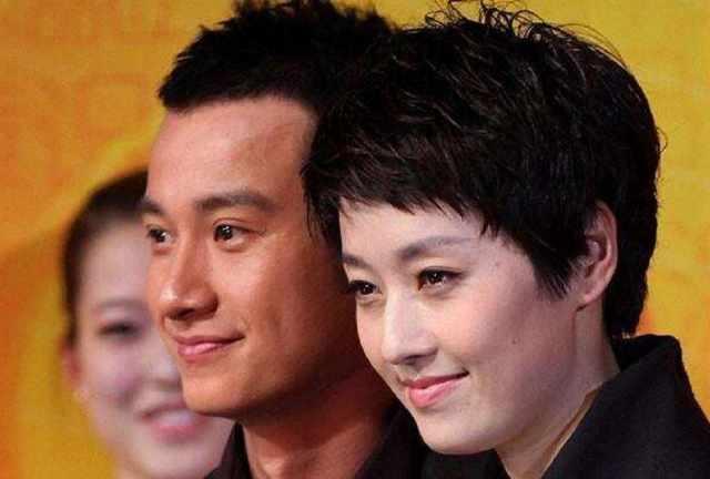 马伊琍为何能忍受文章出轨而不离婚，真相让人信服，马伊琍真可怜