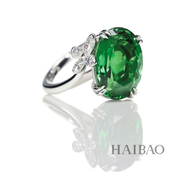 看《天坑鹰猎》,帮王俊凯挑选女朋友