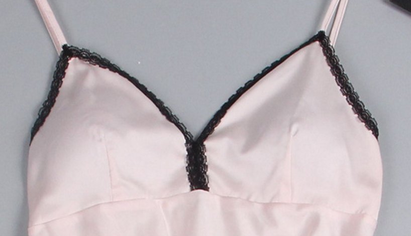 老公嫌弃老婆土，老婆穿上睡衣后顿时傻眼