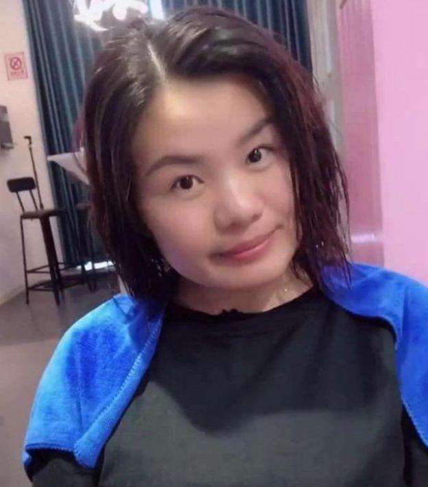 女子因长得丑遭人嫌弃, 换新发型后, 回到家连老公都没认出来!