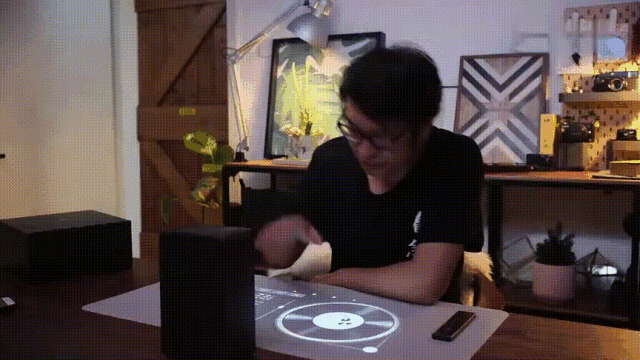 puppy cube触控投影与小木匠碰撞出的智能家居