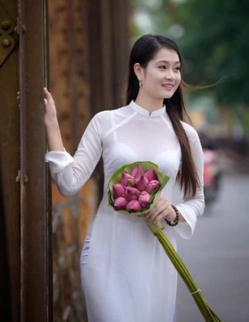 去越南旅游，大街上经常会有美女问你要不要黄瓜，是什么意思呢？