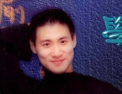 54岁吕方和56岁张学友对比,这差距还真大,网友