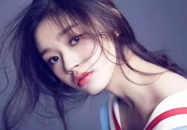 别再乱跟风了试试素颜口红吧!喜欢素颜淡妆的MM们都在用的口红!