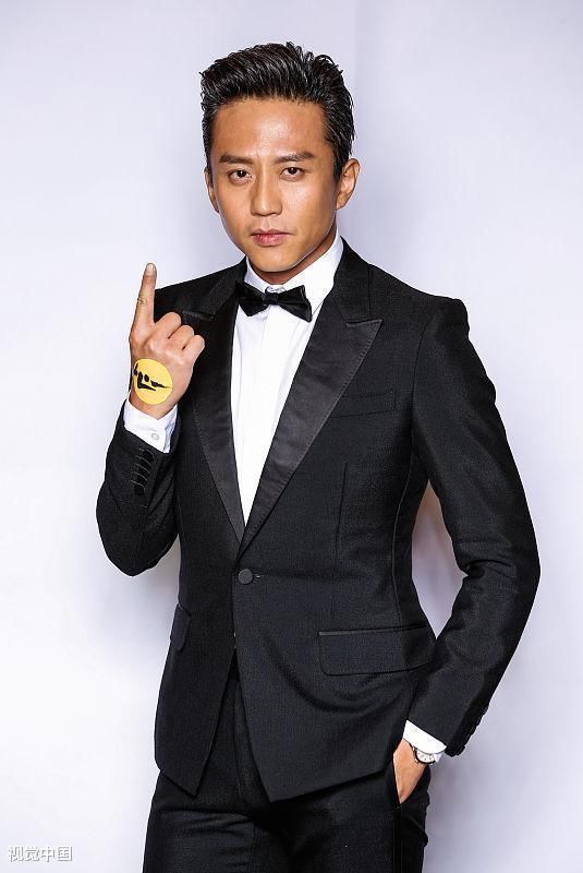 娱乐圈又一影帝出轨，愿花八千万购买照片，网友：很难相信