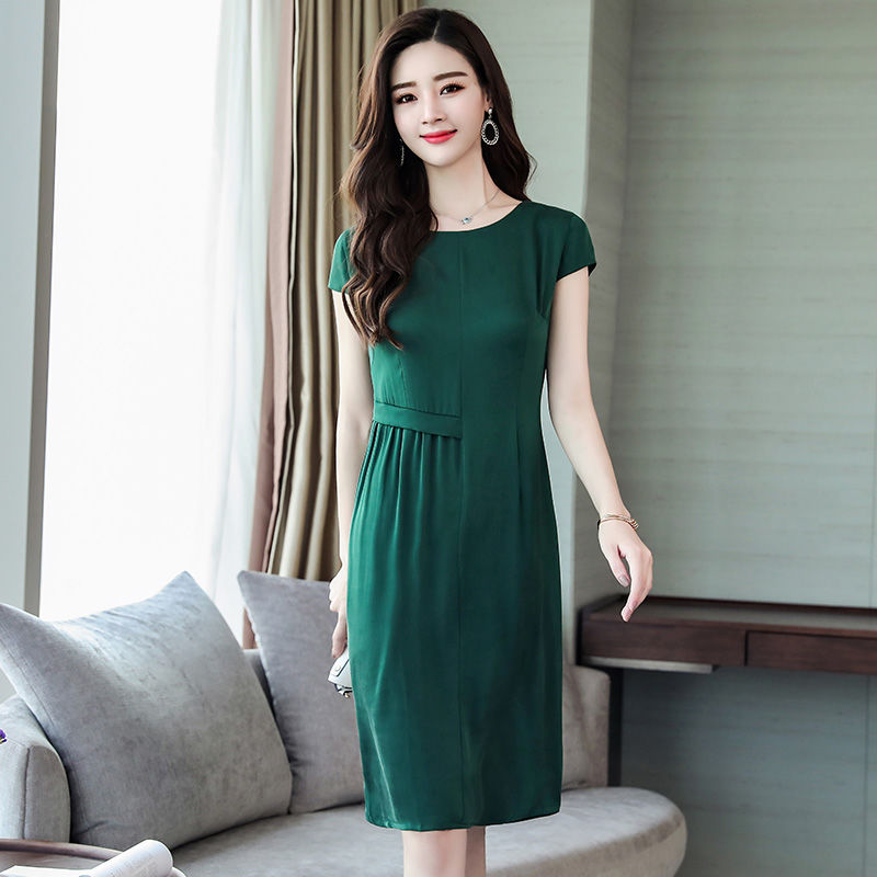 真丝连衣裙贵死了!说实话我买不起，但这几款看一眼都觉得值了