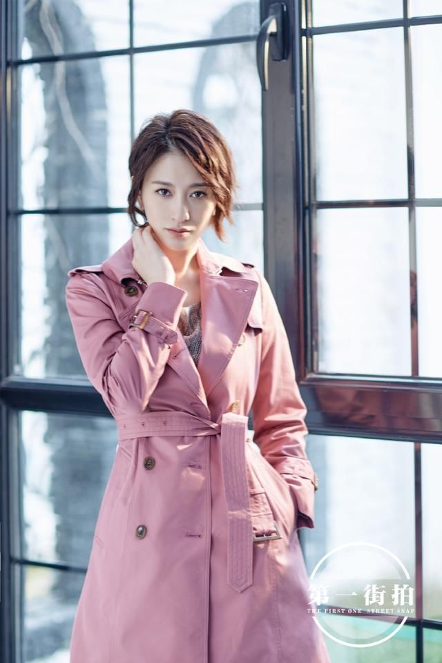 李小冉自黑是“过气中年女演员”？网友喊话：你不照镜子吗！