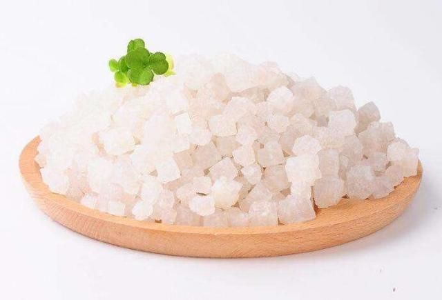 鼻子“小颗粒”挤了又长，用这3个大招，从此黑头不再“发芽”