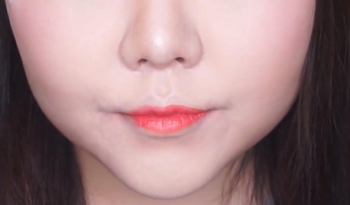 胖女孩遭男子骂丑的像“猪头”, 画完妆后比范冰冰还要美!