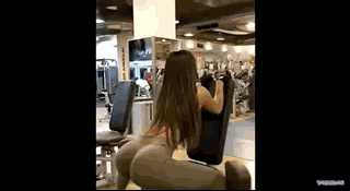 这个世界上最可怕的是：别人都拥有了柯基臀，而你只有柯基腿！