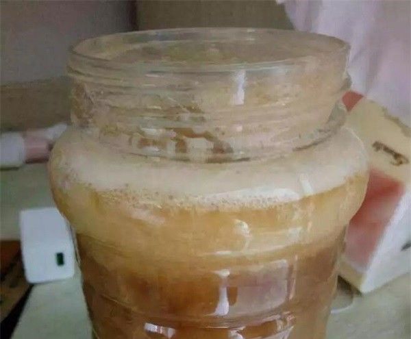  『蜂蜜』蜂蜜开了有气还可以喝吗？蜂蜜开盖子有气怎么回事？