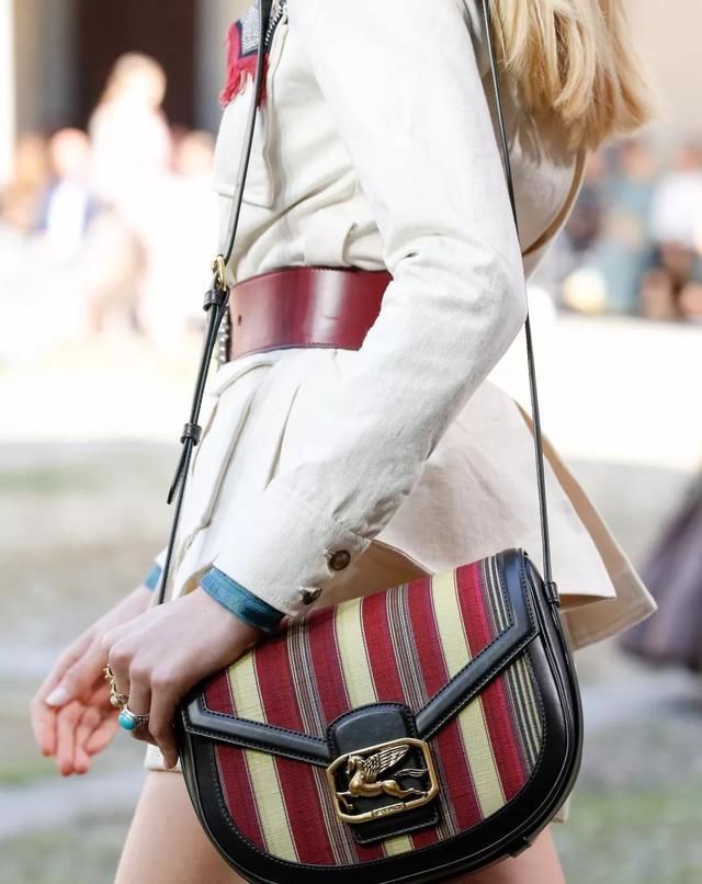 「ETRO」ETRO艾绰女装2020春夏时装系列:何为Punchline?