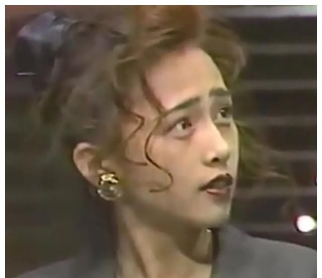 工藤静香骨相偏差,她胜在五官漂亮身型棒,年龄